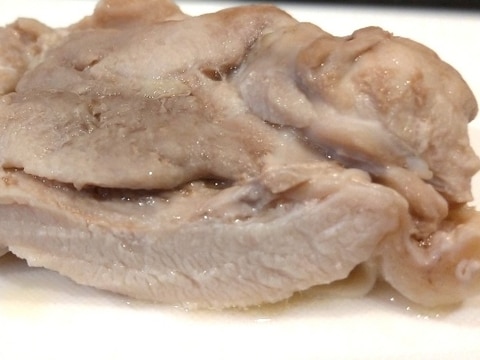 凍った鶏もも肉を火入れする方法